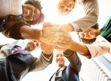 Styrk sammenholdet med et teambuilding-kursus